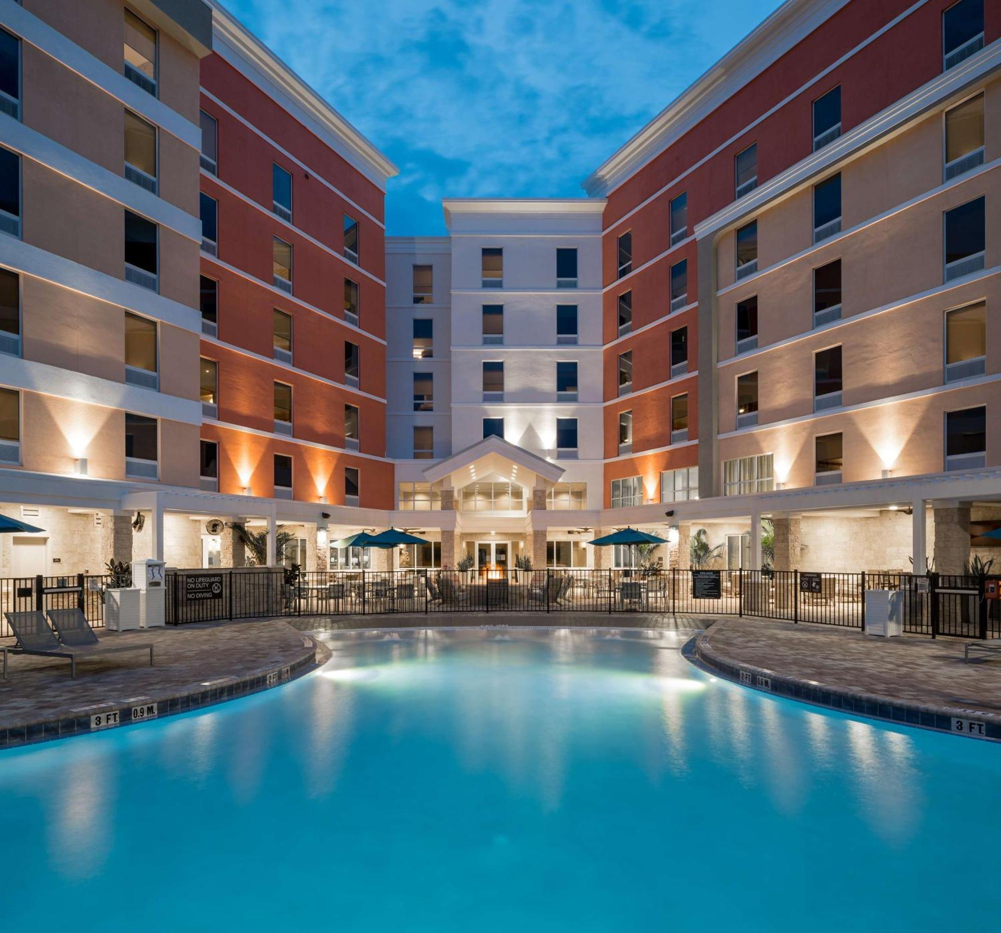 Home2 Suites By Hilton Cape Canaveral Cruise Port Exterior foto